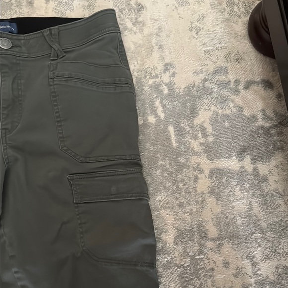 Women's Democracy Green Cargo Pants - Picture 3 of 5